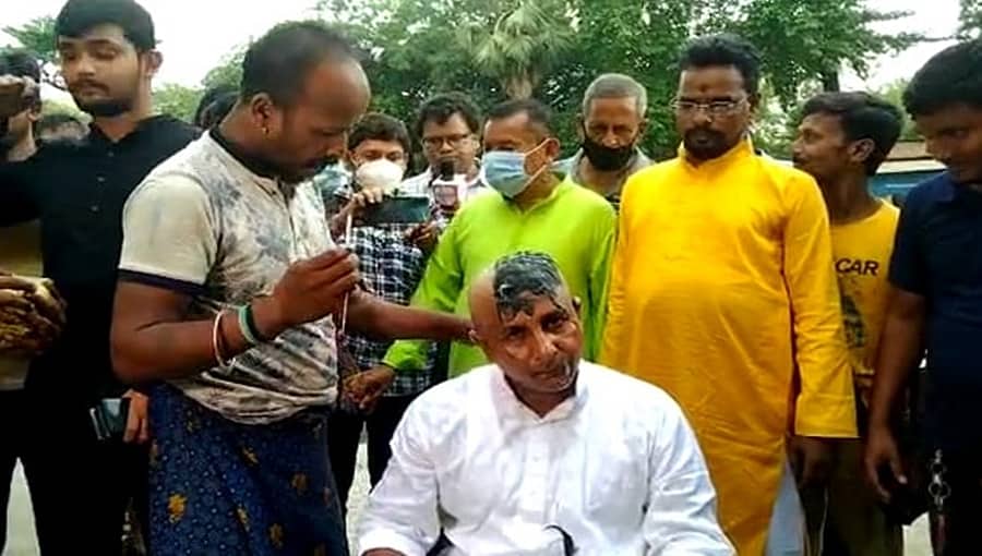 ಬಿಜೆಪಿ ಸರ್ಕಾರದ ದುರಾಡಳಿತದ ಪ್ರಾಯಶ್ಚಿತ್ತಕ್ಕಾಗಿ ಸ್ವಪಕ್ಷ ಶಾಸಕನಿಂದಲೇ ಕೇಶಮುಂಡನ!