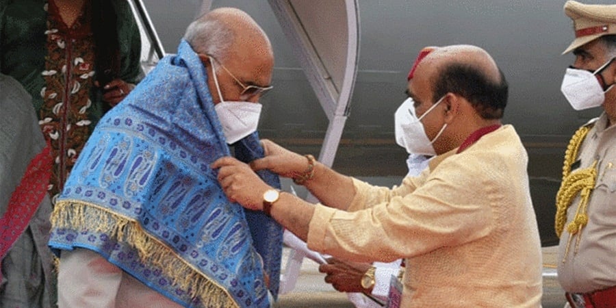 ರಾಜ್ಯಕ್ಕೆ ರಾಷ್ಟ್ರಪತಿ ಕೋವಿಂದ್‌ ಆಗಮನ; ಸಿಎಂ ಬೊಮ್ಮಾಯಿ ಸ್ವಾಗತ