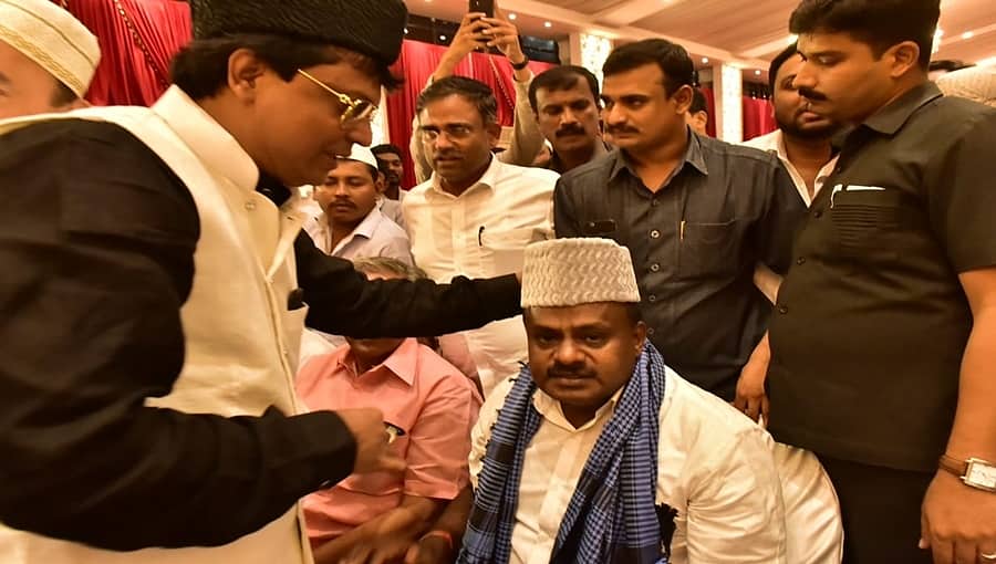ಆರ್ ಎಸ್ ಎಸ್ ವಿರುದ್ಧ ವಾಗ್ದಾಳಿ; ಉಪಚುನಾವಣೆಗೆ ಮುಸ್ಲಿಂ ಅಭ್ಯರ್ಥಿಗಳು: ಜೆಡಿಎಸ್ ರಣತಂತ್ರದ ಮರ್ಮವೇನು?