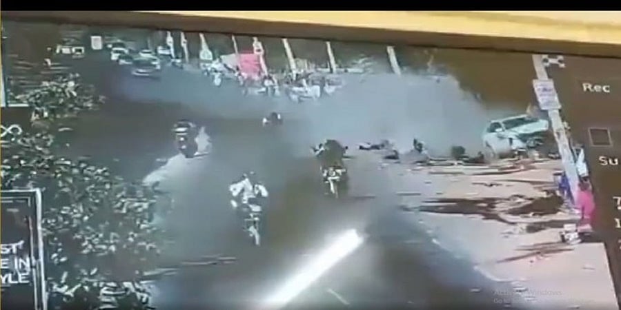 ಜೋಧ್ ಪುರದಲ್ಲಿ ವೇಗವಾಗಿ ನುಗ್ಗಿ 10 ಮಂದಿಯ ಮೇಲೆ ಹರಿದ ಆಡಿ ಕಾರು: ವಿಡಿಯೋ ವೈರಲ್