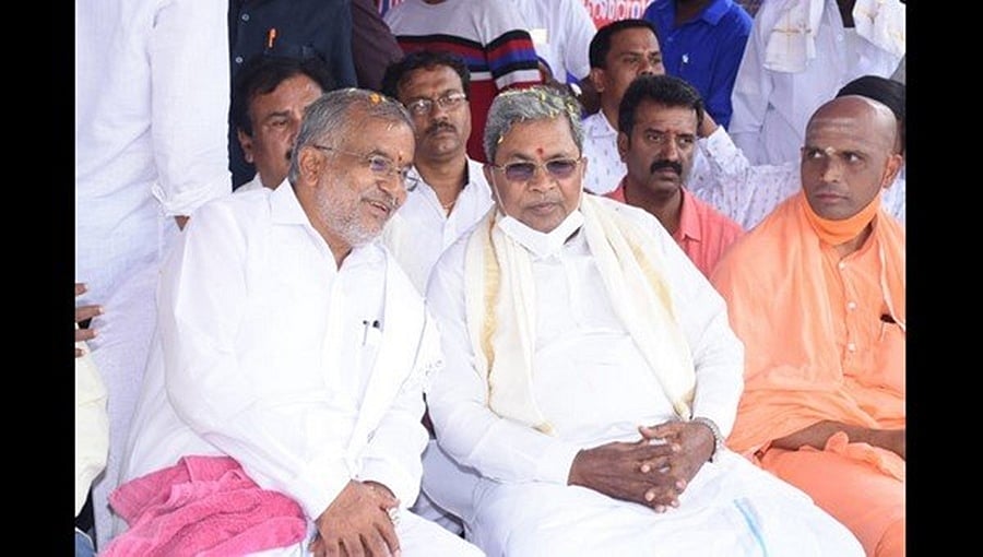 ಚುನಾವಣೆಯಲ್ಲಿ ಸೋತರೂ ಜನ ಪ್ರೀತಿಸುವಂತಹ ನಾಯಕ: ಸಿದ್ದರಾಮಯ್ಯರನ್ನು ಹಾಡಿ ಹೊಗಳಿದ ಜಿ.ಟಿ. ದೇವೇಗೌಡ!