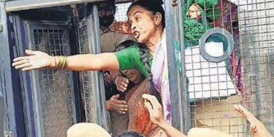 ಬೈಪಾಸ್ ರಸ್ತೆ ಕಾಮಗಾರಿ ವಿರೋಧಿಸಿ ಪ್ರತಿಭಟನೆ; ಭೂಮಿ ನೀಡಲು ರೈತರ ವಿರೋಧ; ಬೆಳಗಾವಿ ಧಗಧಗ!