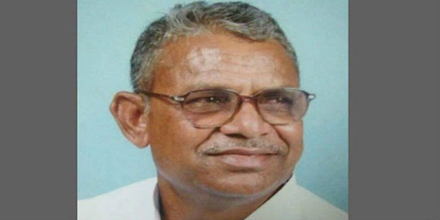 ಗದಗ: ಭರವಸೆ ಈಡೇರಿಕೆಗಾಗಿ 2 ವರ್ಷಗಳಿಂದ ಕಾಯುತ್ತಿದ್ದ ವೃದ್ಧನನ್ನು ಭೇಟಿ ಮಾಡಿದ ಶಾಸಕ, ಮತ್ತೆ ಭರವಸೆ