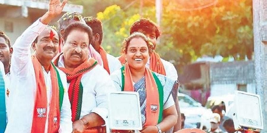 ತೆಲಂಗಾಣ ಉಪ ಚುನಾವಣೆ: ಆಡಳಿತಾರೂಢ ಟಿಆರ್ ಎಸ್ ಗೆ ಮುಖಭಂಗ, ಹುಜೂರಾಬಾದ್ ನಲ್ಲಿ ಬಿಜೆಪಿ ಭರ್ಜರಿ ಜಯ