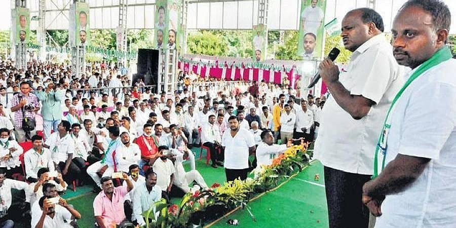 ಹಳೆಯ ಮೈಸೂರು ಭಾಗದಲ್ಲಿ ಪ್ರಾಬಲ್ಯ ಉಳಿಸಿಕೊಳ್ಳಲು ಜೆಡಿಎಸ್ ಹೋರಾಟ