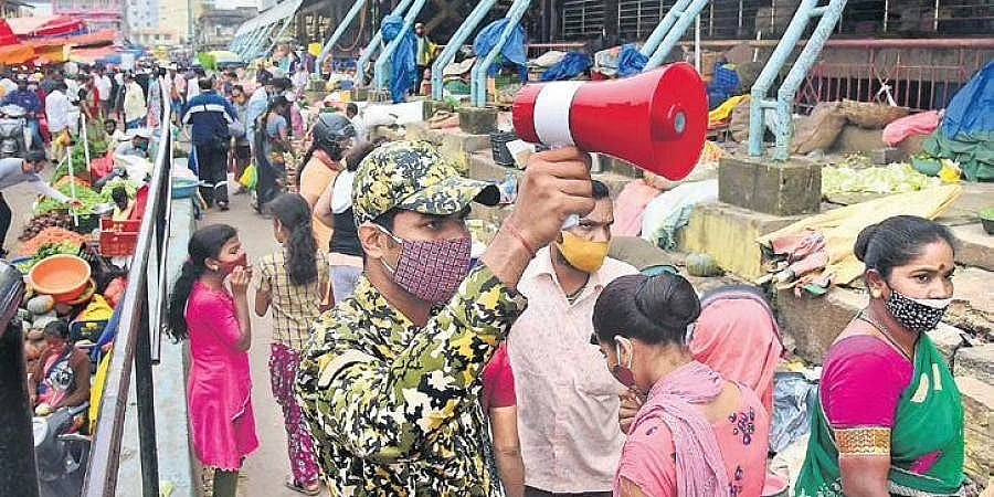 ಕೋವಿಡ್: ಸೋಂಕು ಪೀಡಿತ ದಕ್ಷಿಣ ಆಫ್ರಿಕಾದ ಪ್ರಯಾಣಿಕರ ವರದಿ ಮರುಪರಿಶೀಲಿಸಲು ಅಧಿಕಾರಿಗಳು ಮುಂದು!