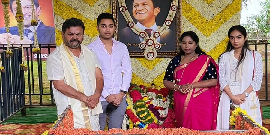 ಪುನೀತ್ ರಾಜ್ ಕುಮಾರ್ ಪ್ರೇರಣೆ: ಕುಟುಂಬ ಸದಸ್ಯರ ನೇತ್ರದಾನಕ್ಕೆ ಮುಂದಾದ ಎಂ.ಪಿ. ರೇಣುಕಾಚಾರ್ಯ