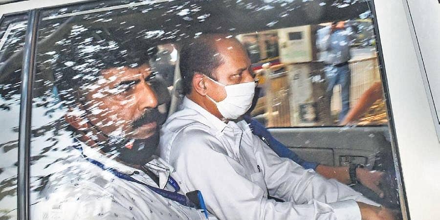 ಮಾಜಿ ಮುಂಬೈ ಕಾಪ್ ಸಚಿನ್ ವಾಜೆ ಬಂಧನ ಅವಧಿ ವಿಸ್ತರಣೆ: ಧ್ವನಿ ಮಾದರಿ ಸಂಗ್ರಹ