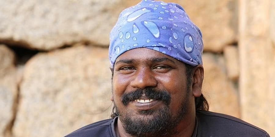ದಿ ನ್ಯೂ ಇಂಡಿಯನ್ ಎಕ್ಸ್ ಪ್ರೆಸ್ ವರದಿ ಫಲಶ್ರುತಿ: 'ಇನ್ಕ್ರೆಡಿಬಲ್ ಮಂಕಿ ಮ್ಯಾನ್' ಜ್ಯೋತಿ ರಾಜ್'ಗೆ ನೆರವು ನೀಡಲು ಸರ್ಕಾರ ಮುಂದು!