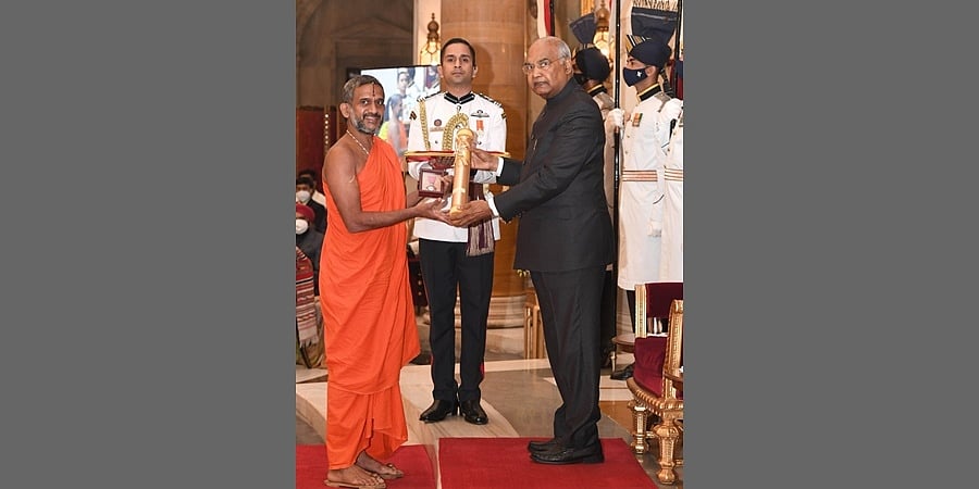 ಪೇಜಾವರ ಮಠದ ಹಿರಿಯ ಶ್ರೀಗಳಿಗೆ ಮರಣೋತ್ತರ ಪದ್ಮವಿಭೂಷಣ ಪ್ರದಾನ