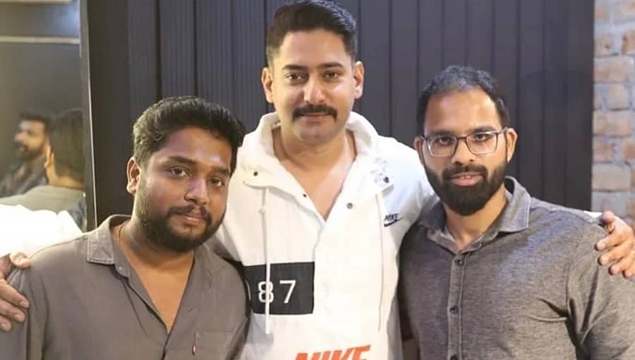 ಕೊನೆಗೂ ಹೇರ್ ಕಟ್ ಮಾಡಿಸಿದ ಪ್ರಜ್ವಲ್ ದೇವರಾಜ್‌: ಕ್ಯಾನ್ಸರ್​ ಪೀಡಿತರಿಗೆ ಕೂದಲು ದಾನ ಮಾಡಿದ 'ಡೈನಾಮಿಕ್ ಪ್ರಿನ್ಸ್'