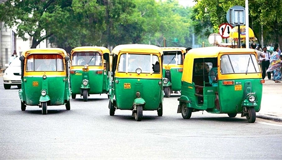 ಬೆಂಗಳೂರು: ಆಟೋ ಪರಿಷ್ಕೃತ ದರ ಇಂದಿನಿಂದ ಜಾರಿ, ನೂತನ ದರ ಎಷ್ಟು?