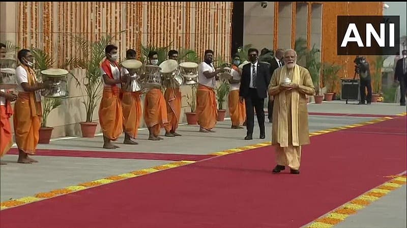 ಕಾಶಿ ವಿಶ್ವನಾಥನ ಸನ್ನಿಧಿಗೆ ಪ್ರಧಾನಿ ಆಗಮನ