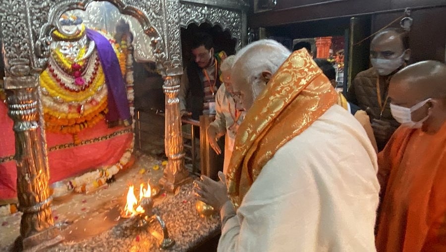 ವಾರಣಾಸಿಯಲ್ಲಿ ಪ್ರಧಾನಿ ನರೇಂದ್ರ ಮೋದಿ: ಕಾಲ ಭೈರವನಿಗೆ ಪೂಜೆ, ಕಾಶಿ ವಿಶ್ವನಾಥ್ ಕಾರಿಡಾರ್ ಉದ್ಘಾಟಿಸಲಿರುವ ಪಿಎಂ