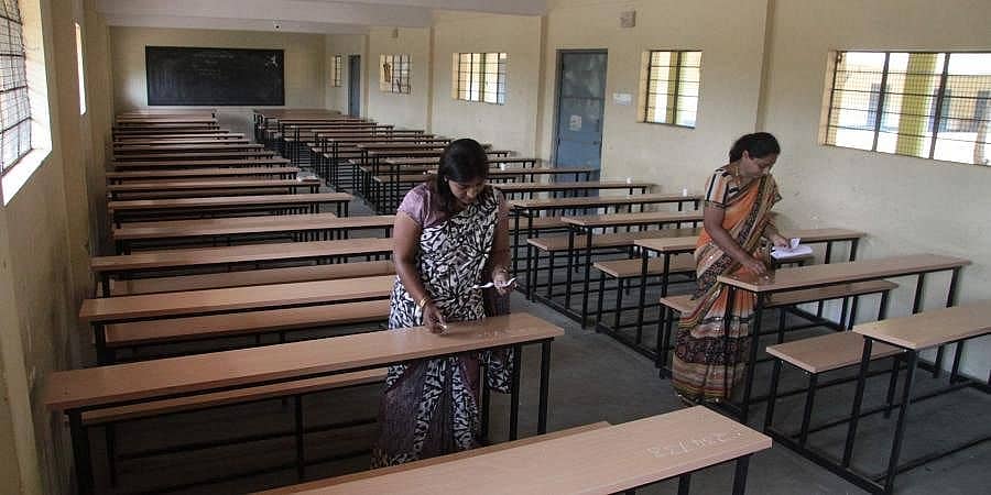 ಕರ್ನಾಟಕ ಸರ್ಕಾರಿ ಶಾಲೆಗಳಲ್ಲಿ 53,700 ಶಿಕ್ಷಕರು, ಸಹಾಯಕ ಹುದ್ದೆಗಳು ಖಾಲಿ ಇವೆ: ಸಚಿವ ಬಿಸಿ ನಾಗೇಶ್