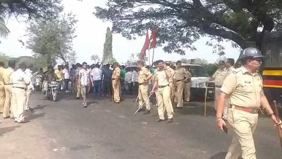 ಸಂಗೊಳ್ಳಿ ರಾಯಣ್ಣ ಪ್ರತಿಮೆ ಧ್ವಂಸ, ಪುಂಡಾಟಿಕೆ: ಬೆಳಗಾವಿಯಲ್ಲಿ ಪರಿಸ್ಥಿತಿ ಉದ್ವಿಗ್ನ, ನಾಳೆ ಬೆಳಿಗ್ಗೆಯವರೆಗೆ ನಿಷೇಧಾಜ್ಞೆ ಮುಂದುವರಿಕೆ