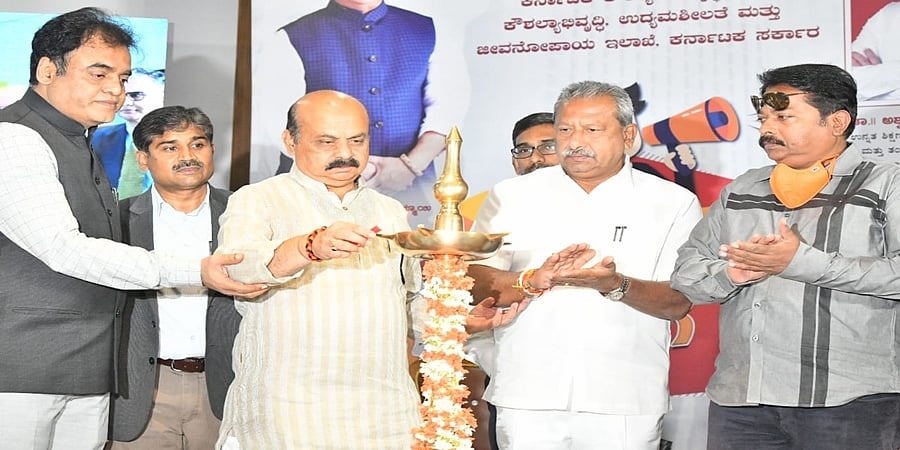 ರಾಜ್ಯದಲ್ಲಿ ಸದ್ಯದಲ್ಲೇ ಉದ್ಯೋಗ ನೀತಿ ಜಾರಿ: ಮುಖ್ಯಮಂತ್ರಿ ಬೊಮ್ಮಾಯಿ 