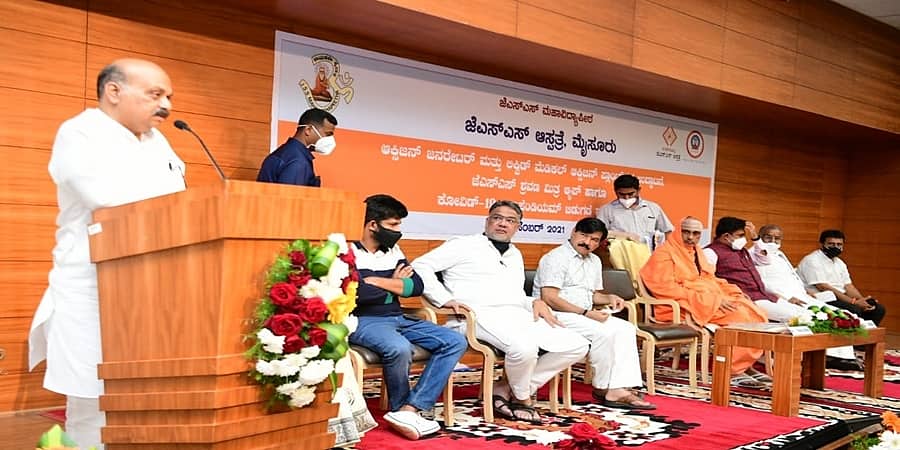 ಕೋವಿಡ್ ಸಂಭಾವ್ಯ ಮೂರನೇ ಅಲೆ ಎದುರಿಸಲು ಸರ್ಕಾರ ಸನ್ನದ್ಧ: ಮುಖ್ಯಮಂತ್ರಿ ಬೊಮ್ಮಾಯಿ