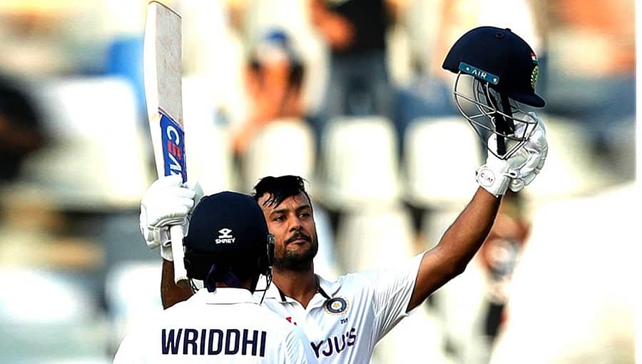 2ನೇ ಟೆಸ್ಟ್, ಮೊದಲ ಇನ್ನಿಂಗ್ಸ್: ನ್ಯೂಜಿಲ್ಯಾಂಡ್ ವಿರುದ್ಧ ಮಾಯಾಂಕ್ ಭರ್ಜರಿ ಶತಕ; ದಿನದಾಟದಂತ್ಯಕ್ಕೆ ಭಾರತ 221/4