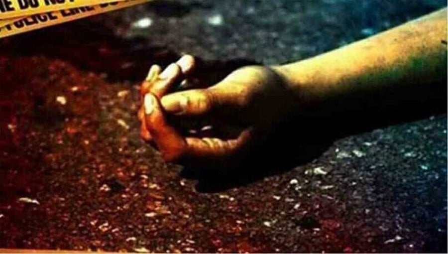 ರಾಯಚೂರು: ಪ್ರಿಯಕರನಿಗಾಗಿ ಚಿನ್ನ ಕದ್ದ ಯುವತಿ; ಮರ್ಯಾದೆಗೆ ಅಂಜಿ ರೈಲಿಗೆ ತಲೆಕೊಟ್ಟ ಪೋಷಕರು ದುರ್ಮರಣ