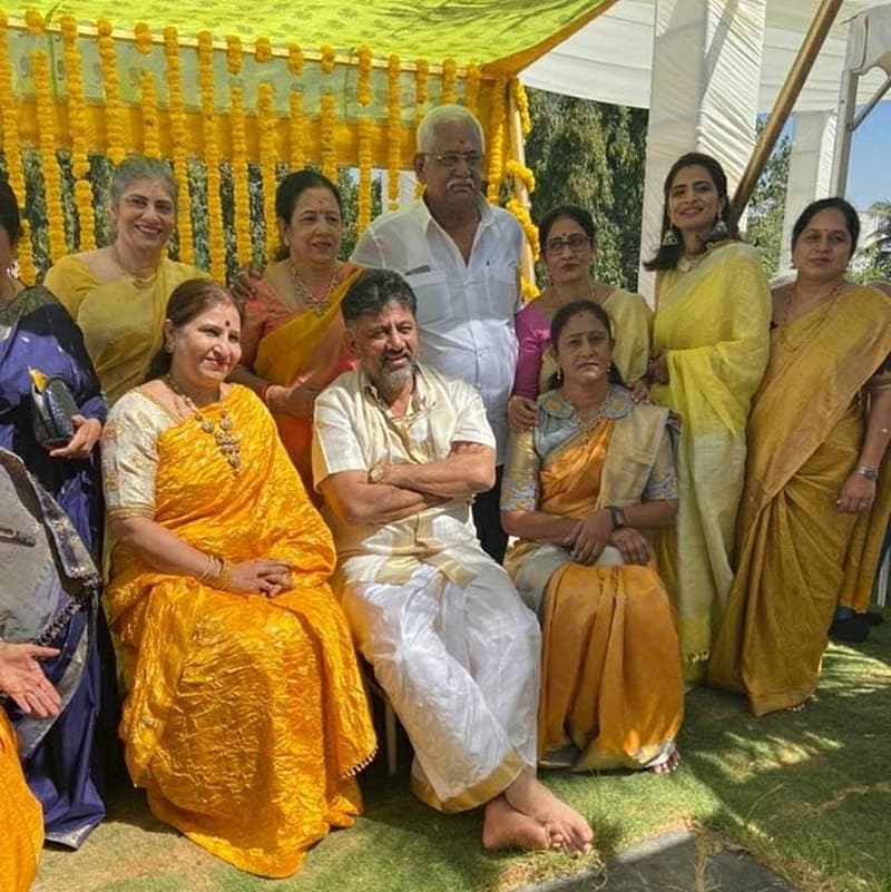 ಬೆಂಗಳೂರಿನ ಖಾಸಗಿ ಹೋಟೆಲ್ ನಲ್ಲಿ ಫೆಬ್ರವರಿ 14ರಂದು ನಡೆಯಲಿದೆ. ಇನ್ನು ಫೆಬ್ರವರಿ 17ರಂದು ಆರತಕ್ಷತೆ ಕಾರ್ಯಕ್ರಮ ನೆರವೇರಲಿದೆ.