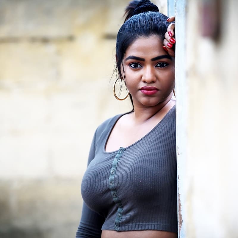 ಶಾಲು ಶಮ್ಮು