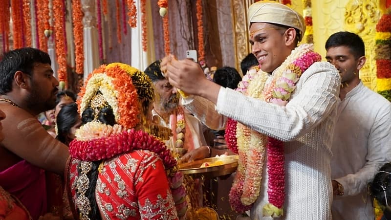 ಐಶ್ವರ್ಯ-ಅಮರ್ಥ್ಯ ಮದುವೆ ಫೋಟೋಗಳು