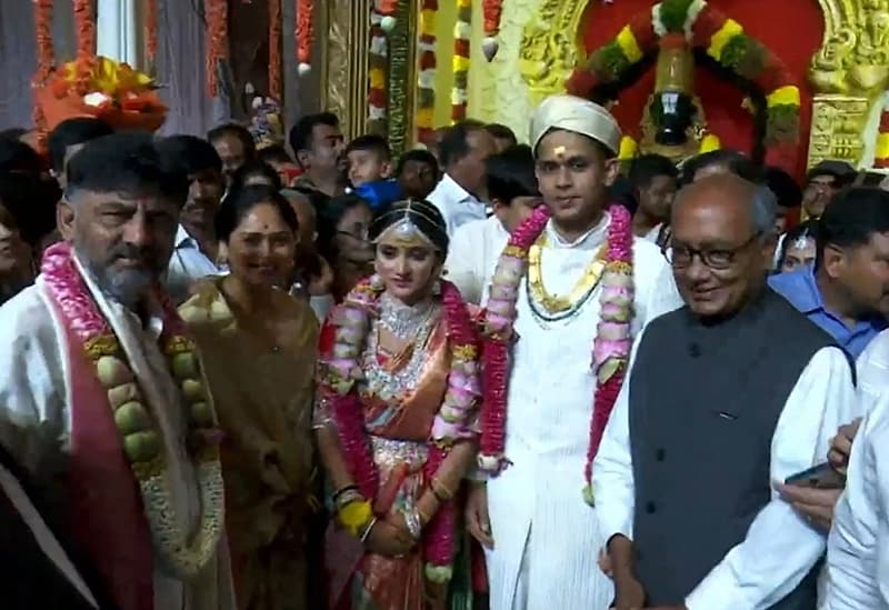 ಐಶ್ವರ್ಯ-ಅಮರ್ಥ್ಯ ಮದುವೆ ಫೋಟೋಗಳು