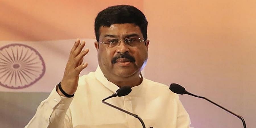 "ತೈಲ ಬೆಲೆ ಏರಿಕೆಯಾಗಲು ಕಾಂಗ್ರೆಸ್ ಕಾರಣ"