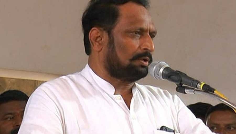 ಸಿಬ್ಬಂದಿಗೆ ವೇತನ ನೀಡಲು ನಿಗಮದಲ್ಲಿ ಹಣವಿಲ್ಲ: ಸಾರಿಗೆ ಇಲಾಖೆ ಸಚಿವ ಲಕ್ಷ್ಮಣ ಸವದಿ 