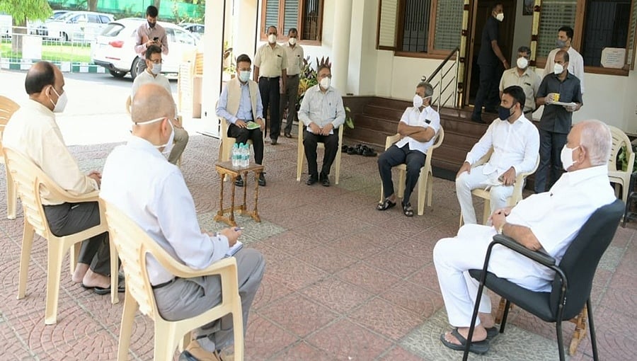 ರಾಜ್ಯದಲ್ಲಿ ಮಿತಿಮೀರುತ್ತಿರುವ ಕೊರೋನಾ ಸೋಂಕು: ಏಪ್ರಿಲ್ 20ರ ನಂತರ ನಿರ್ಬಂಧ ಬಗ್ಗೆ ನಿರ್ಧಾರ- ಸಿಎಂ ಯಡಿಯೂರಪ್ಪ