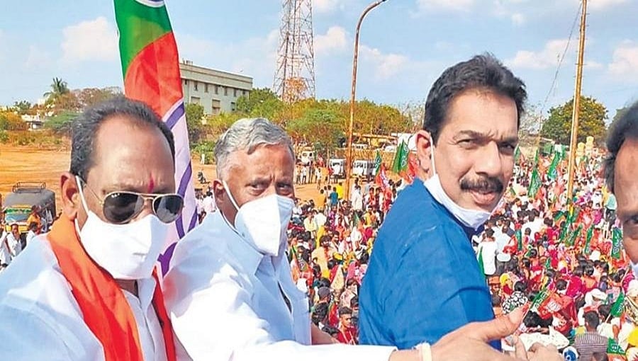 ಮತದಾನ ಮುಗಿದ ನಂತರ ಉಪ ಚುನಾವಣಾ ಕ್ಷೇತ್ರಗಳಲ್ಲಿ ಕೊರೋನಾ ಪರೀಕ್ಷೆ: ಕೋವಿಡ್ ನಿಯಂತ್ರಣಕ್ಕೆ ಆರೋಗ್ಯ ಇಲಾಖೆ ಕ್ರಮ 