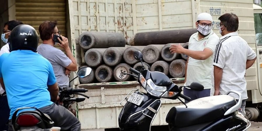 ದೆಹಲಿಗೆ ಆಕ್ಸಿಜನ್ ಹಂಚಿಕೆಯಾಗಿರುವುದನ್ನು ಕೆಲವು ರಾಜ್ಯಗಳು ಗೌರವಿಸುತ್ತಿಲ್ಲ: ಹೈಕೋರ್ಟ್