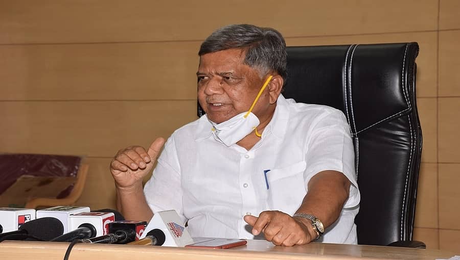 ಮೆಡಿಕಲ್ ಆಕ್ಸಿಜನ್ ಕೊರತೆ: ಉಕ್ಕಿನ ಕಾರ್ಖಾನೆಗಳ ಜೊತೆ ಶೆಟ್ಟರ್, ಮುರುಗೇಶ್ ನಿರಾಣಿ ಸಭೆ