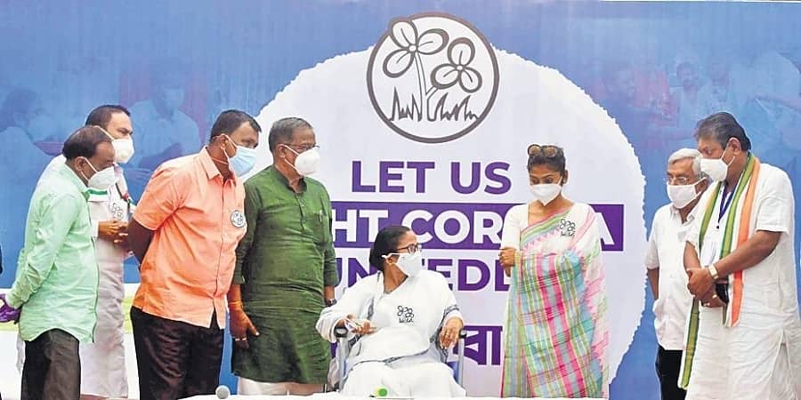 ಲಸಿಕೆ ವಿತರಣೆಯಲ್ಲಿ ತಾರತಮ್ಯ; ಬಿಜೆಪಿ ಆಡಳಿತವಿರುವ ರಾಜ್ಯಗಳಿಗೆ ಕೇಂದ್ರದ ಒಲವು: ಮಮತಾ ಬ್ಯಾನರ್ಜಿ ಆರೋಪ
