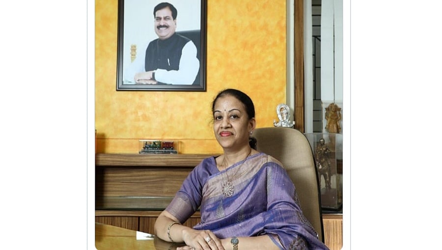ಮಾಜಿ ಸಂಸದ ದಿವಂಗತ ಸುರೇಶ್ ಅಂಗಡಿ ಅವರ ಪತ್ನಿ ಮಂಗಳಾ ಅಂಗಡಿಗೆ ಕೊರೋನಾ ಪಾಸಿಟಿವ್