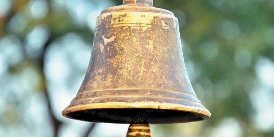 ಕೋವಿಡ್-19 ಉಲ್ಬಣ; ಶ್ರೀಲಂಕಾದಲ್ಲಿ ನಿರ್ಬಂಧ ಉಲ್ಲಂಘಿಸಿದ ಹಿಂದೂ ದೇಗುಲದ ಅಧಿಕಾರಿಗಳ ಬಂಧನ