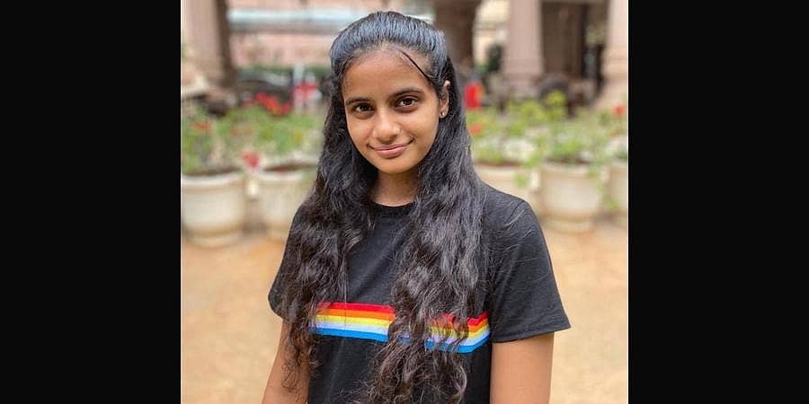 ಸಾಮಾಜಿಕ ಕಾರ್ಯ: ನಿರ್ಗತಿಕರಿಗೆ ಆಕ್ಸಿಮೀಟರ್ ಒದಗಿಸಲು 2 ಲಕ್ಷ ರೂ. ಸಂಗ್ರಹಿಸಿದ 10ನೇ ತರಗತಿ ಮಕ್ಕಳು!