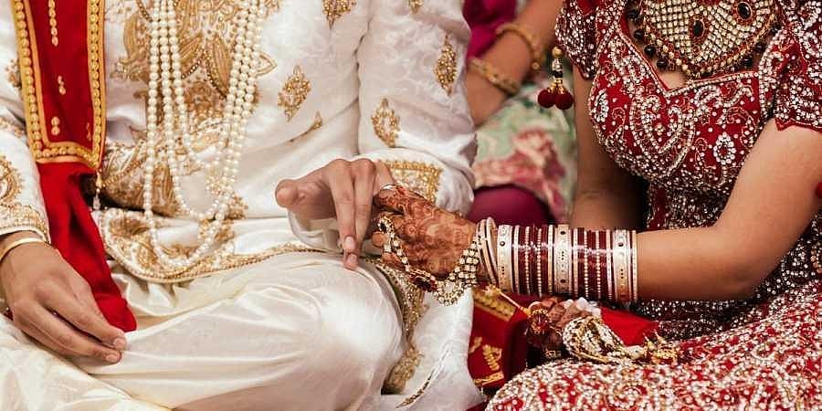 ಉತ್ತರ ಪ್ರದೇಶ: ಮದುವೆಗೆ ಬಂದ ಅತಿಥಿಗಳ ಆಧಾರ್ ಕಾರ್ಡ್ ಪರಿಶೀಲನೆ, ವಿಡಿಯೋ ವೈರಲ್!