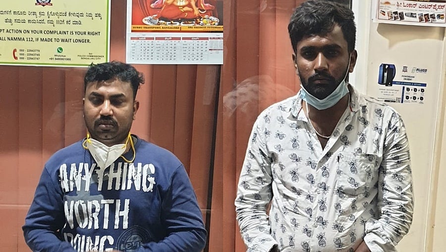 ಬೆಂಗಳೂರು: ಅಕ್ರಮವಾಗಿ ರೆಮ್ಡೆಸೆವಿರ್ ಔ‍ಷಧ ಮಾರಾಟ ಮಾಡುತ್ತಿದ್ದ ಇಬ್ಬರು ಸಿಸಿಬಿ ಬಲೆಗೆ!