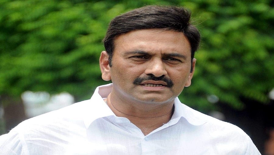 ಆಂಧ್ರಪ್ರದೇಶ: ಸಿಎಂ ಜಗನ್ ವಿರುದ್ಧ ಸಿಡಿದೆದ್ದ ಸಂಸದನ ವಿರುದ್ಧ ದೇಶದ್ರೋಹ ಕೇಸ್, ಬಂಧನ
