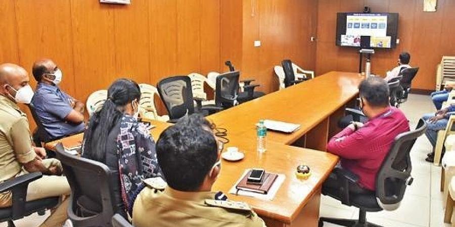 'ಕೋವಿಡ್ ಮಿತ್ರ' ಮಾದರಿ ಬಗ್ಗೆ ಶೀಘ್ರದಲ್ಲೇ ಕೇಂದ್ರ ಸರ್ಕಾರಕ್ಕೆ ಮಾಹಿತಿ: ಮೈಸೂರು ಜಿಲ್ಲಾಧಿಕಾರಿ ರೋಹಿಣಿ ಸಿಂಧೂರಿ