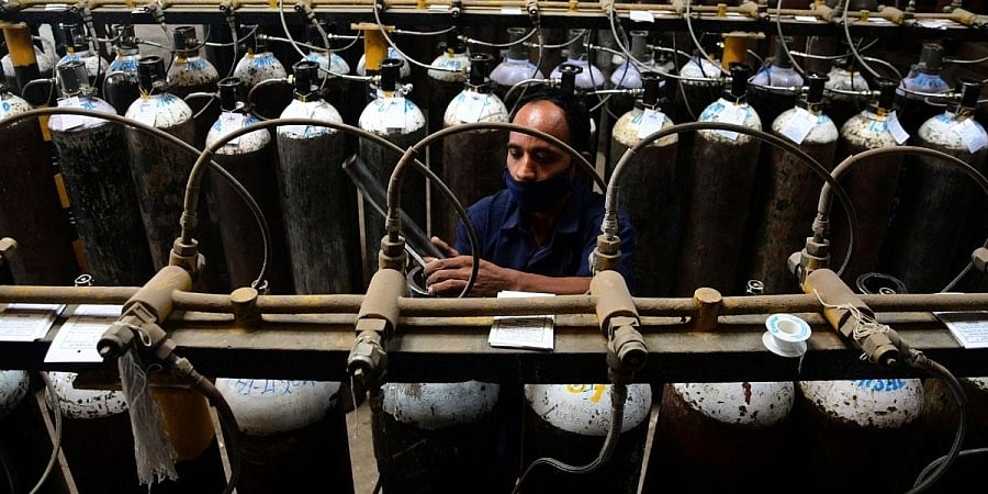 ಕೋವಿಡ್-19: ತೈವಾನ್ ನಿಂದ ಭಾರತಕ್ಕೆ 500 ಆಕ್ಸಿಜನ್ ಸಿಲಿಂಡರ್, ಮತ್ತಿತರ ವೈದ್ಯಕೀಯ ಉಪಕರಣಗಳ ಪೂರೈಕೆ