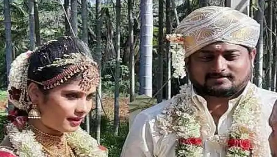 ಮಂಡ್ಯ: ಪತಿ ಕೊರೋನಾಗೆ ಬಲಿ, ಮನನೊಂದು ಆತ್ಮಹತ್ಯೆಗೆ ಶರಣಾದ ಪತ್ನಿ!