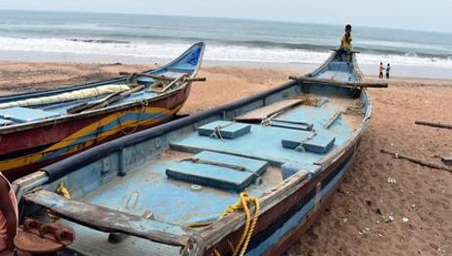 'ಯಾಸ್' ಚಂಡಮಾರುತ ಬಾಲಸೋರ್ ಗೆ ಅಪ್ಪಳಿಸುವ ಸಾಧ್ಯತೆ; ಒಡಿಶಾ ಕರಾವಳಿ ಜಿಲ್ಲೆಗಳಿಂದ ಜನರ ಸ್ಥಳಾಂತರ, 4 ಜಿಲ್ಲೆಗಳಿಗೆ ರೆಡ್ ಅಲರ್ಟ್