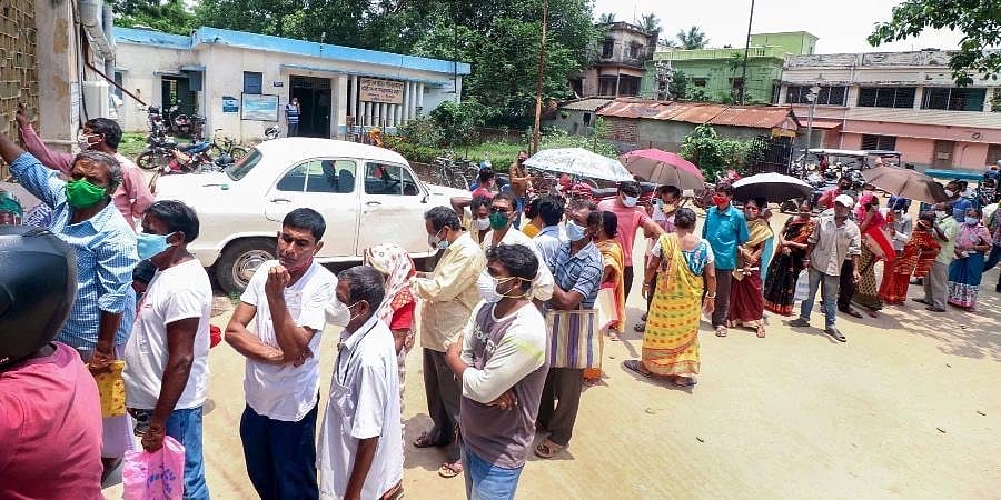 ಜೂನ್ ವೇಳೆಗೆ 12 ಕೋಟಿ ಡೋಸ್ ಗಳಷ್ಟು ಕೋವಿಡ್ ಲಸಿಕೆ ಲಭ್ಯ: ಆರೋಗ್ಯ ಸಚಿವಾಲಯ