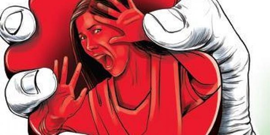 ಬೆಂಗಳೂರು ಗ್ಯಾಂಗ್ ರೇಪ್: 5 ಲಕ್ಷ ರೂ. ಹಣ ಮರುಪಾವತಿ ಮಾಡದಿದ್ದಕ್ಕೆ ಮಹಿಳೆಗೆ ಕಿರುಕುಳ; ಪೊಲೀಸರ ಮಾಹಿತಿ