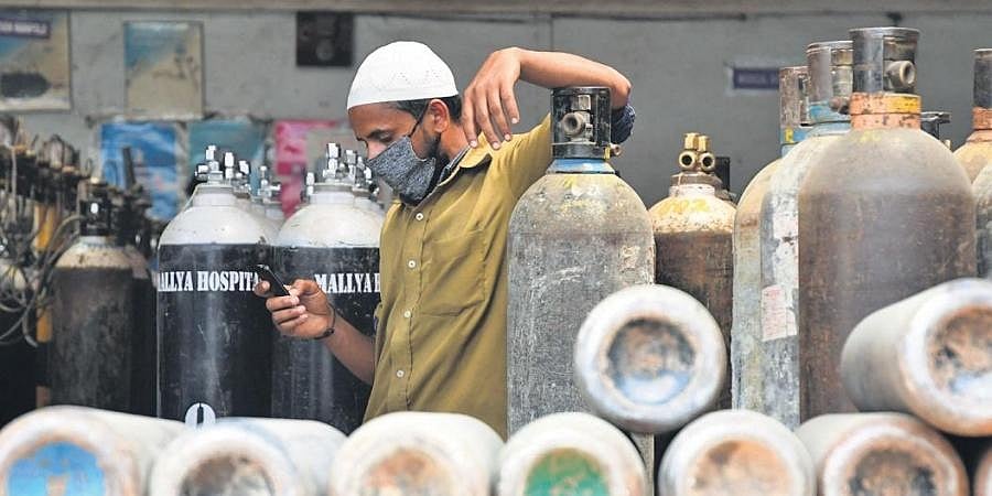 ದುರಂತ ಸಂಭವಿಸಿದರೂ ಪಾಠ ಕಲಿಯದ ಅಧಿಕಾರಿಗಳು: ಆಸ್ಪತ್ರೆಗಳಲ್ಲಿ ಮುಂದುವರೆದ ಆಕ್ಸಿಜನ್ ಕೊರತೆ, ಸಂಕಷ್ಟದಲ್ಲಿ ಸೋಂಕಿತರು