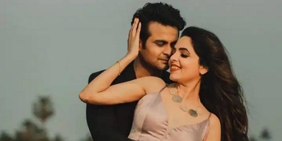 ಮದುವೆಯಲ್ಲಿ ಕೋವಿಡ್ ನಿಯಮ ಉಲ್ಲಂಘನೆ: ಹಾಸ್ಯನಟಿ ಸುಗಂಧ ಮಿಶ್ರಾ, ಇತರರ ವಿರುದ್ಧ ಕೇಸ್ ದಾಖಲು