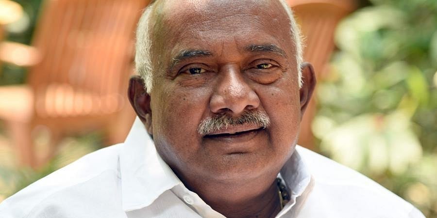 ಮಠ ಮಾನ್ಯಗಳಿಗೆ ನೀಡಿರುವ ದೇಣಿಗೆ ವಾಪಸ್ ಕೇಳಿ, ಕೊರೋನಾ ಸಂಕಷ್ಟಕ್ಕೆ ಬಳಸಿಕೊಳ್ಳಿ: ವಿಶ್ವನಾಥ್ ಸಲಹೆ